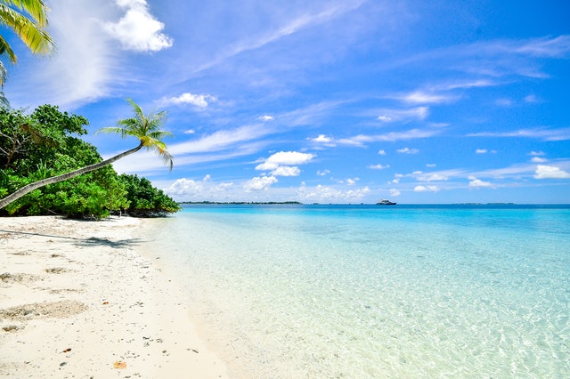 8 Best Batangas Beach